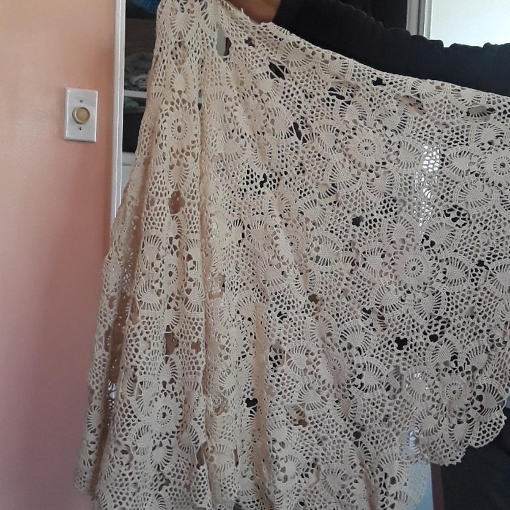 Handmade Crochet tablecloth (oval dinner table)